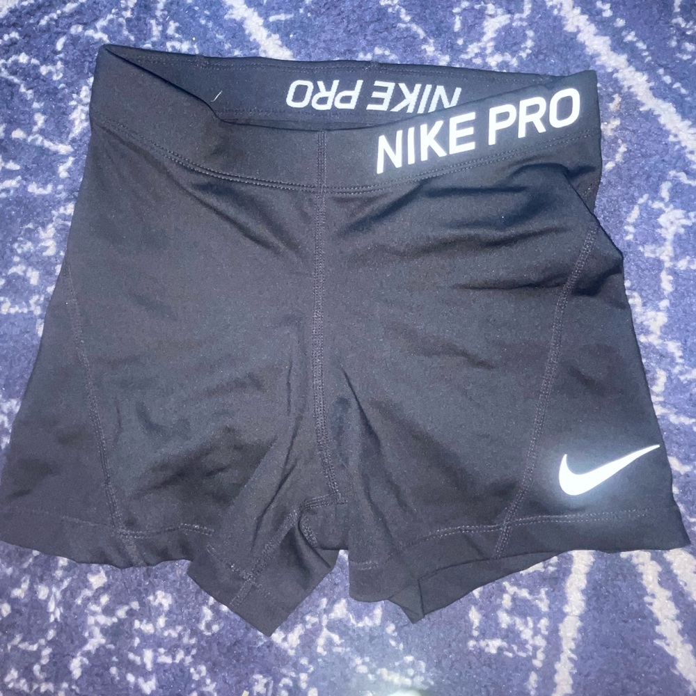 Nike pro black shorts size small